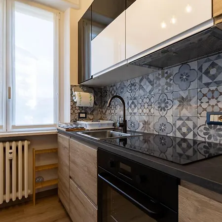 Casa Giada, Centro, 500m Dal Lago, Wifi Arona